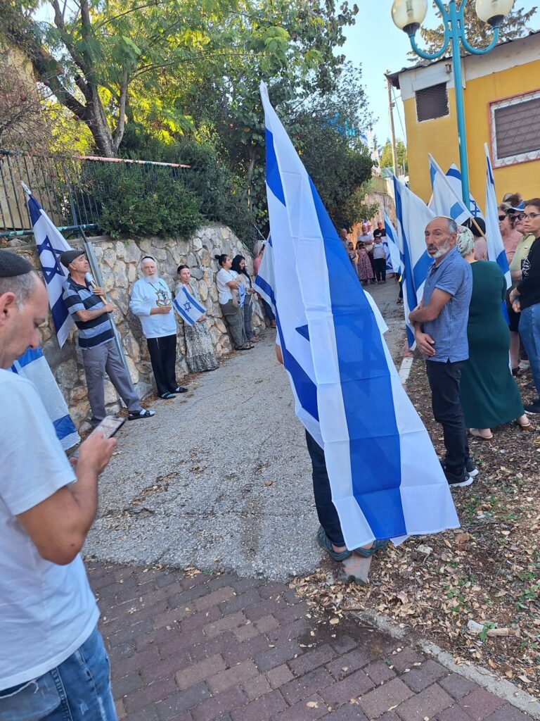 מסע הלוויה - מעלות