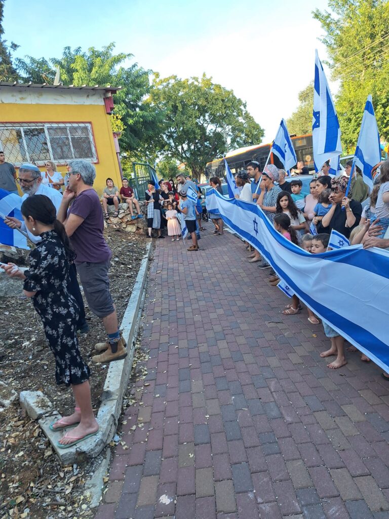 מסע הלוויה - מעלות